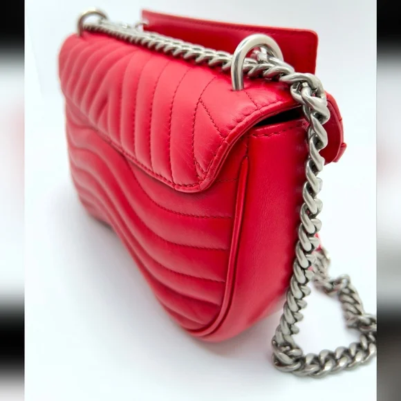 Louis Vuitton New Wave PM Chain Bag! - Picture 7 of 16